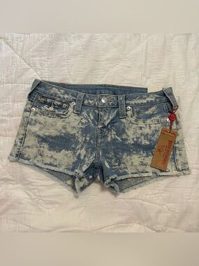 True Religion Joey Cutoff Shorts Womens 31 Low Rise Acid Wash Flap Pockets NWT